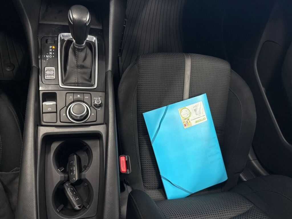 Mazda Mazda3 2018 Harmaa