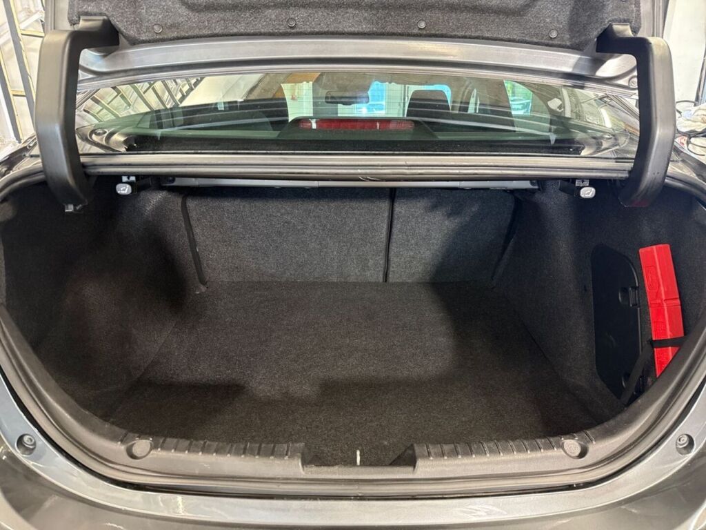 Mazda Mazda3 2018 Harmaa