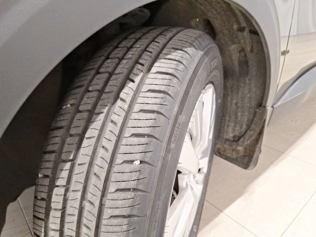 Peugeot 5008 2018 Harmaa