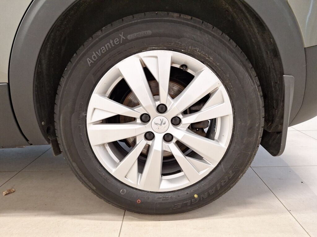 Peugeot 5008 2018 Harmaa