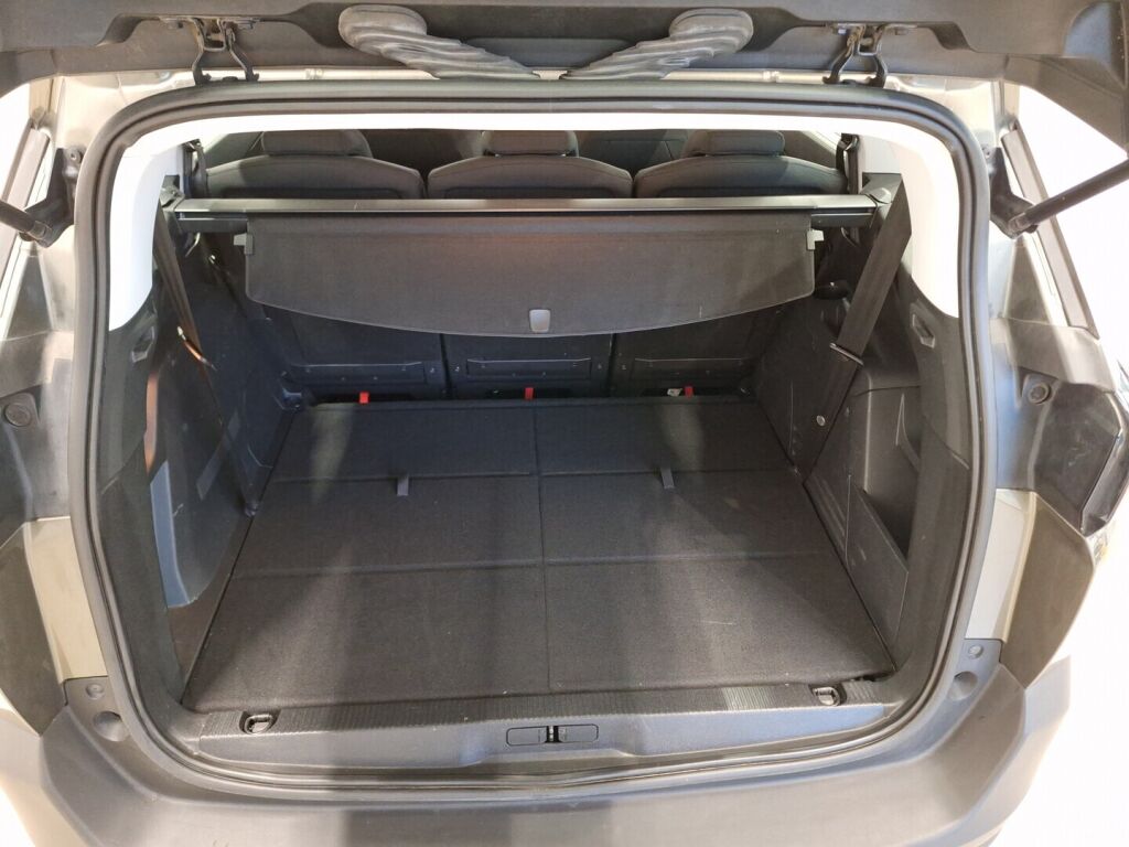 Peugeot 5008 2018 Harmaa