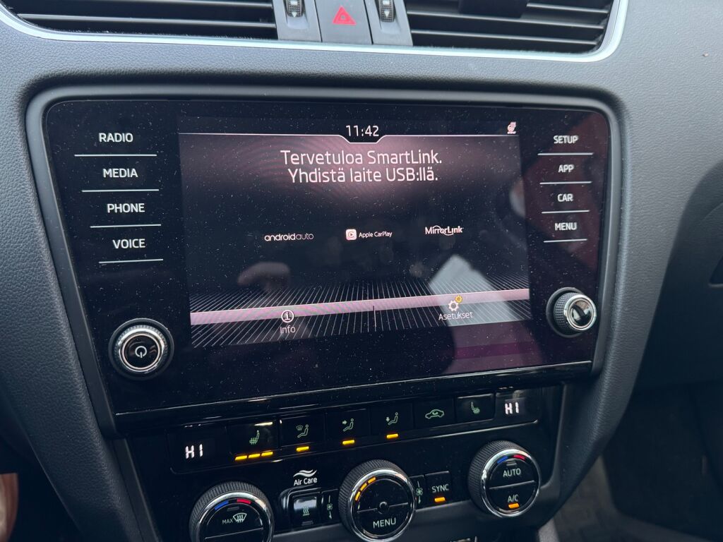 Skoda Octavia 2020 Harmaa