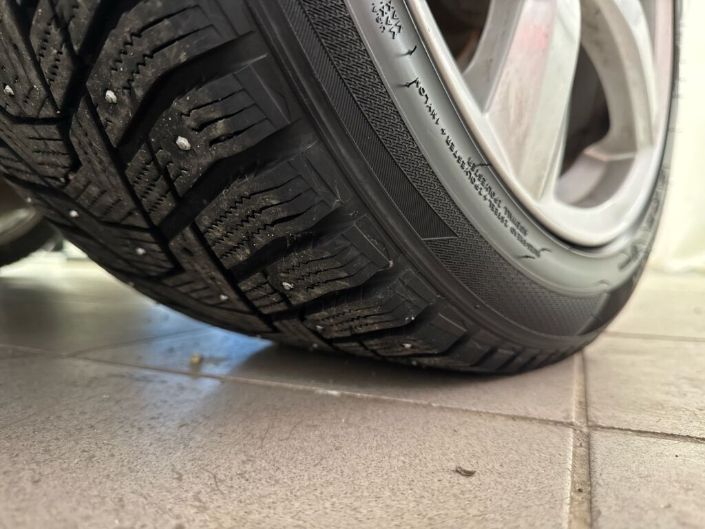 Mercedes-Benz CLS 2012 Monivär.