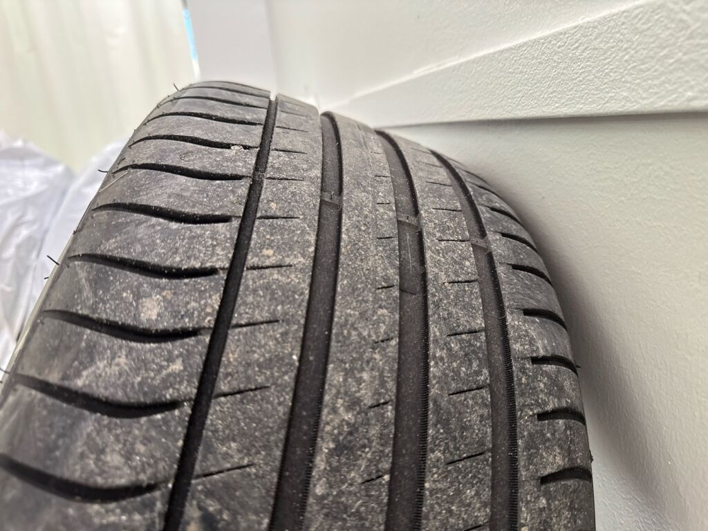 Mercedes-Benz CLS 2012 Monivär.