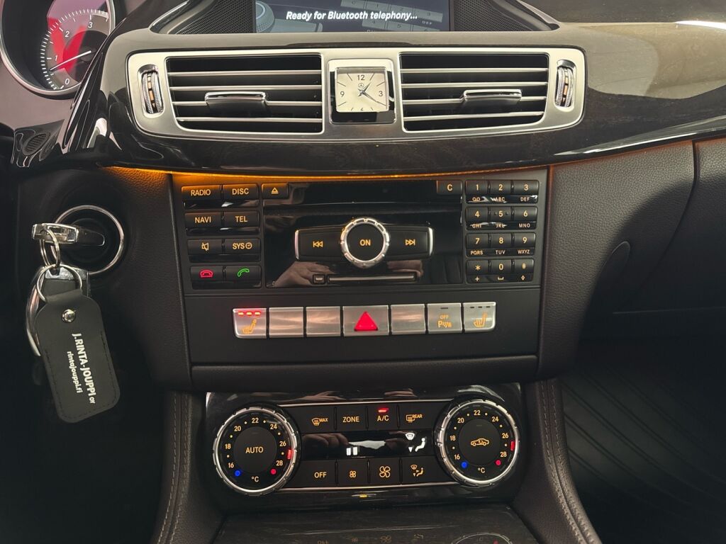 Mercedes-Benz CLS 2012 Monivär.