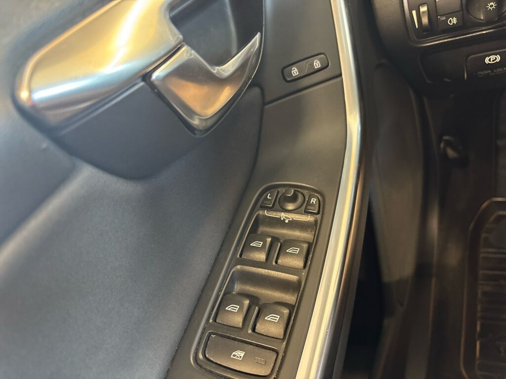 Volvo S60 2014 Harmaa