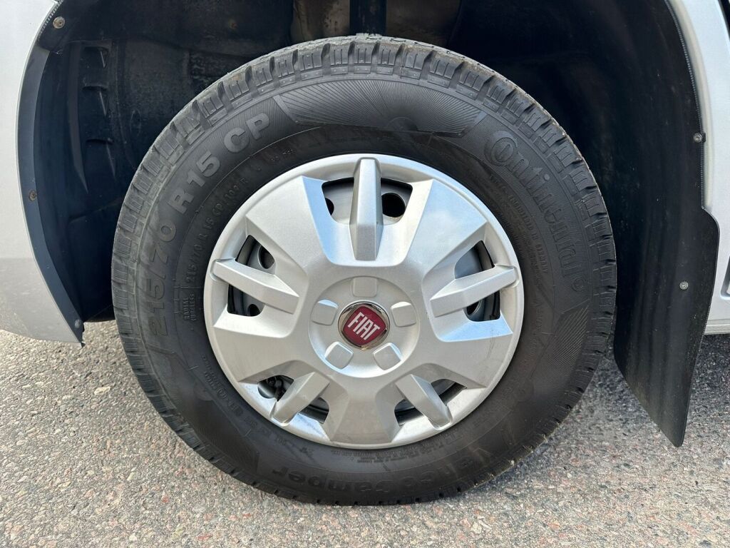 Sunlight Van 640 2020 Harmaa