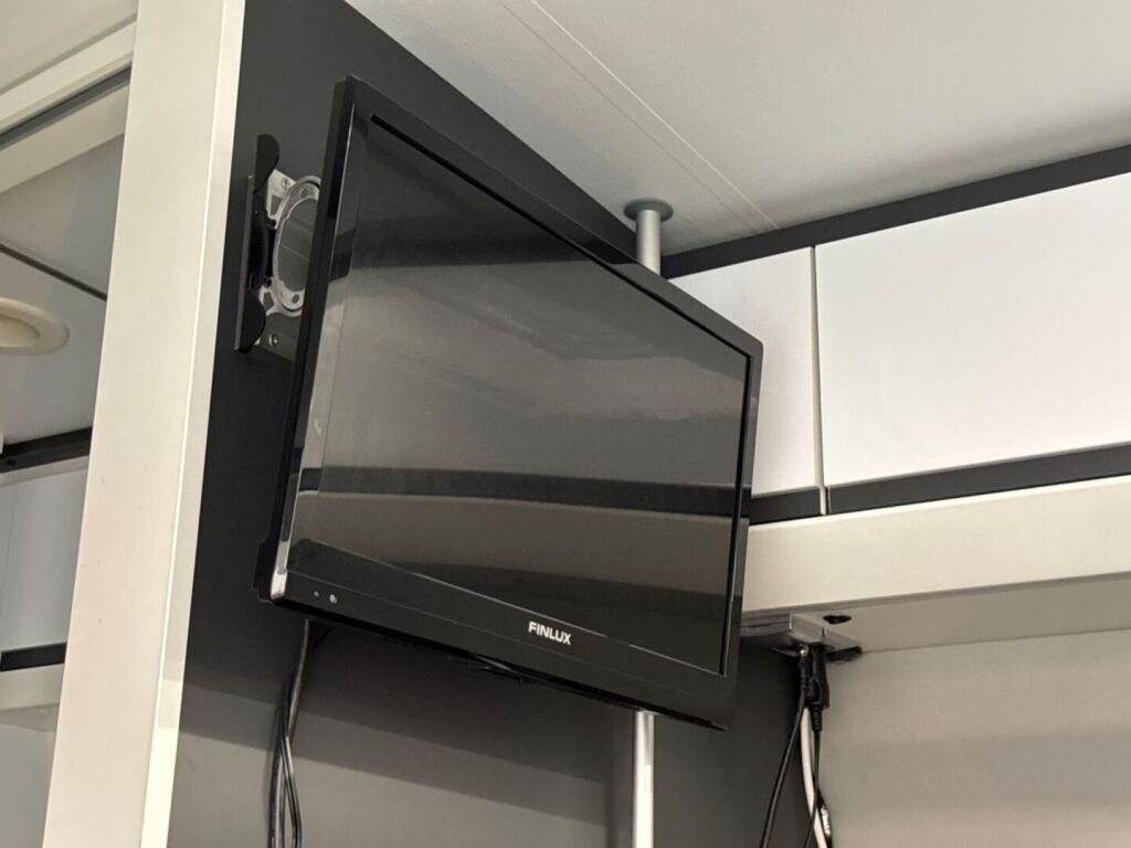 Adria TWIN SUPREME 640 SLB 2020 Harmaa