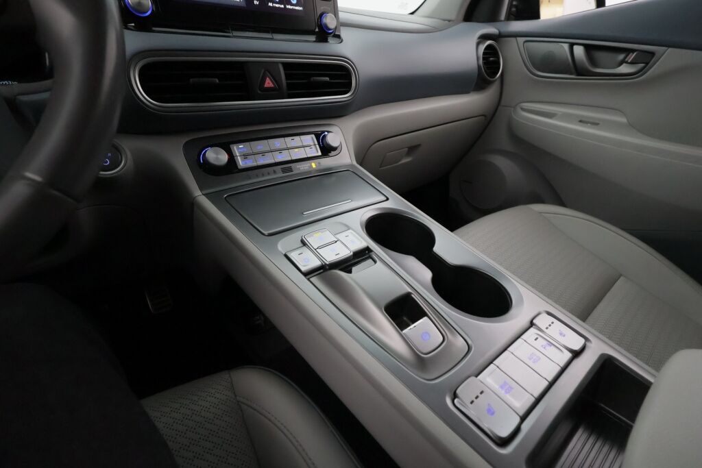 Hyundai KONA 2019 Musta