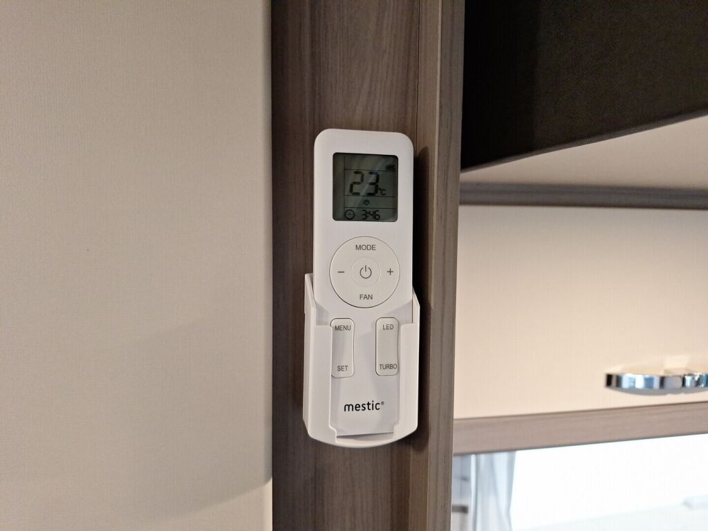 Hobby Optima 2020 Valkoinen