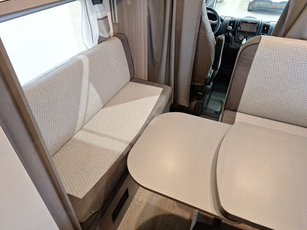 Hobby Optima 2020 Valkoinen