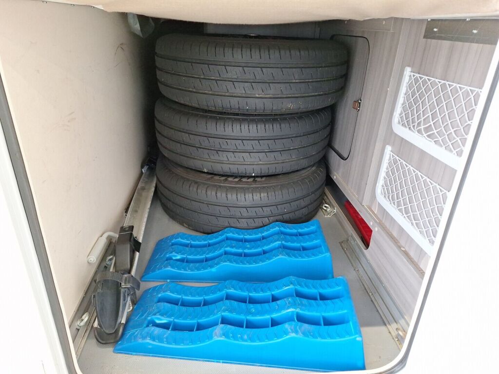 Hobby Optima 2020 Valkoinen