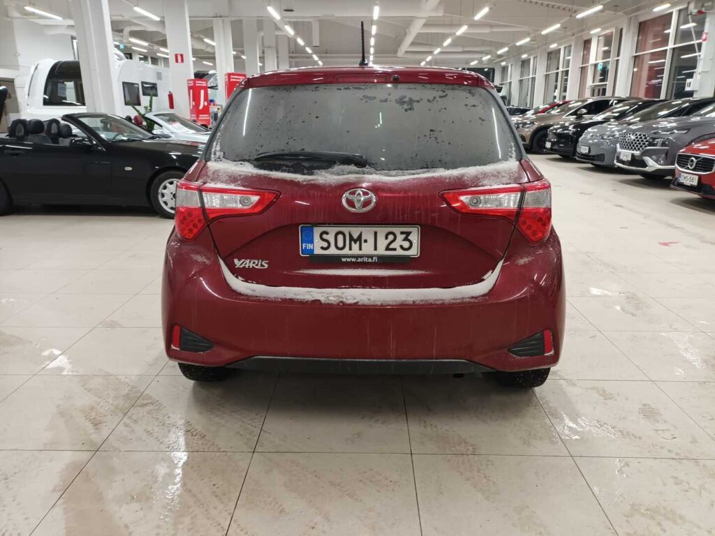 Toyota Yaris 2020 Punainen