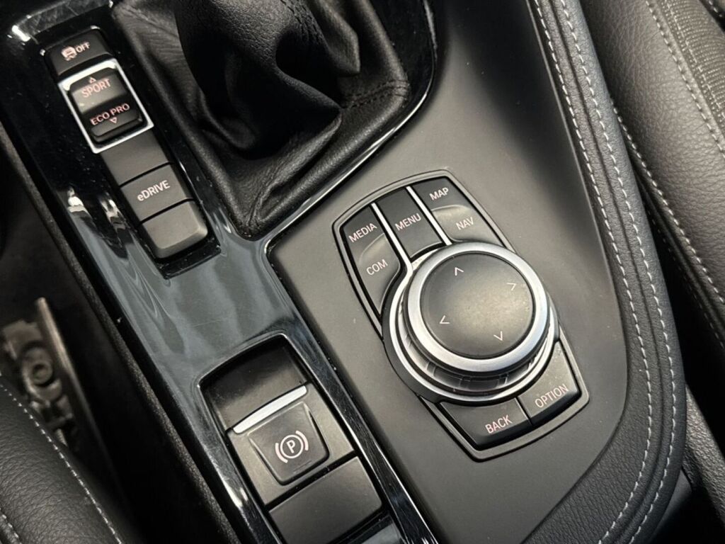 BMW X2 2021 Valkoinen