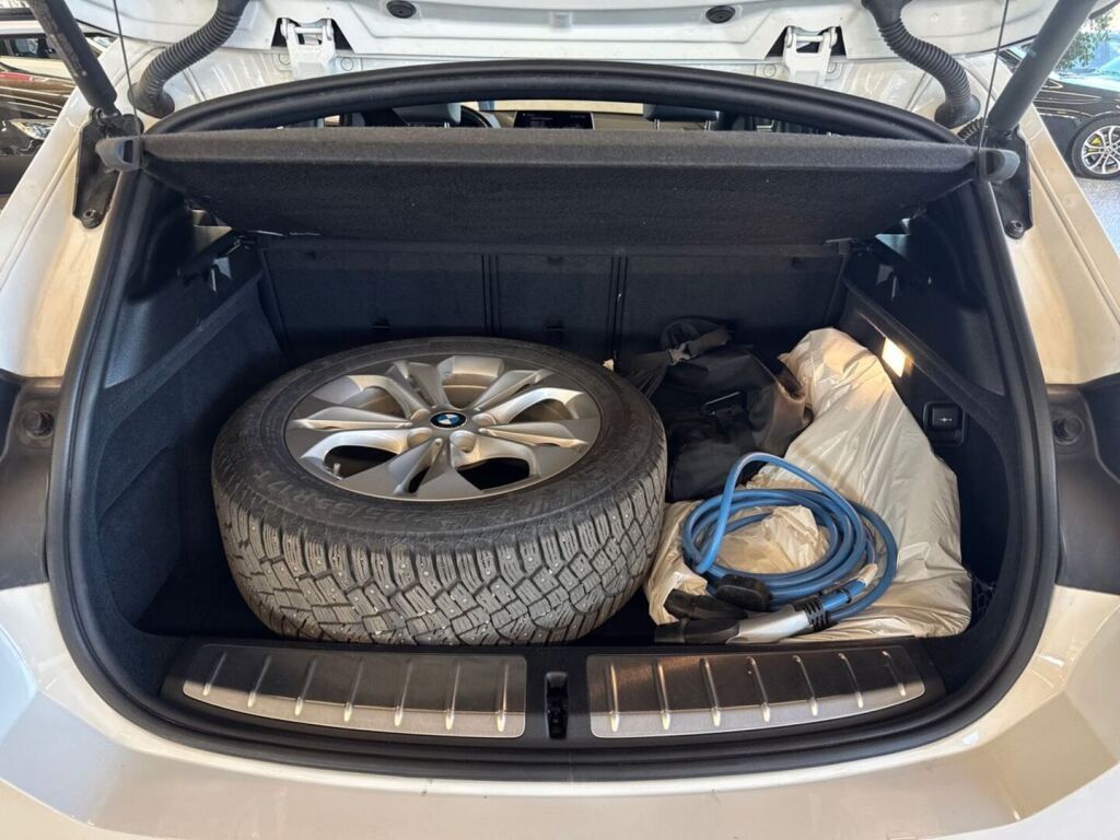 BMW X2 2021 Valkoinen