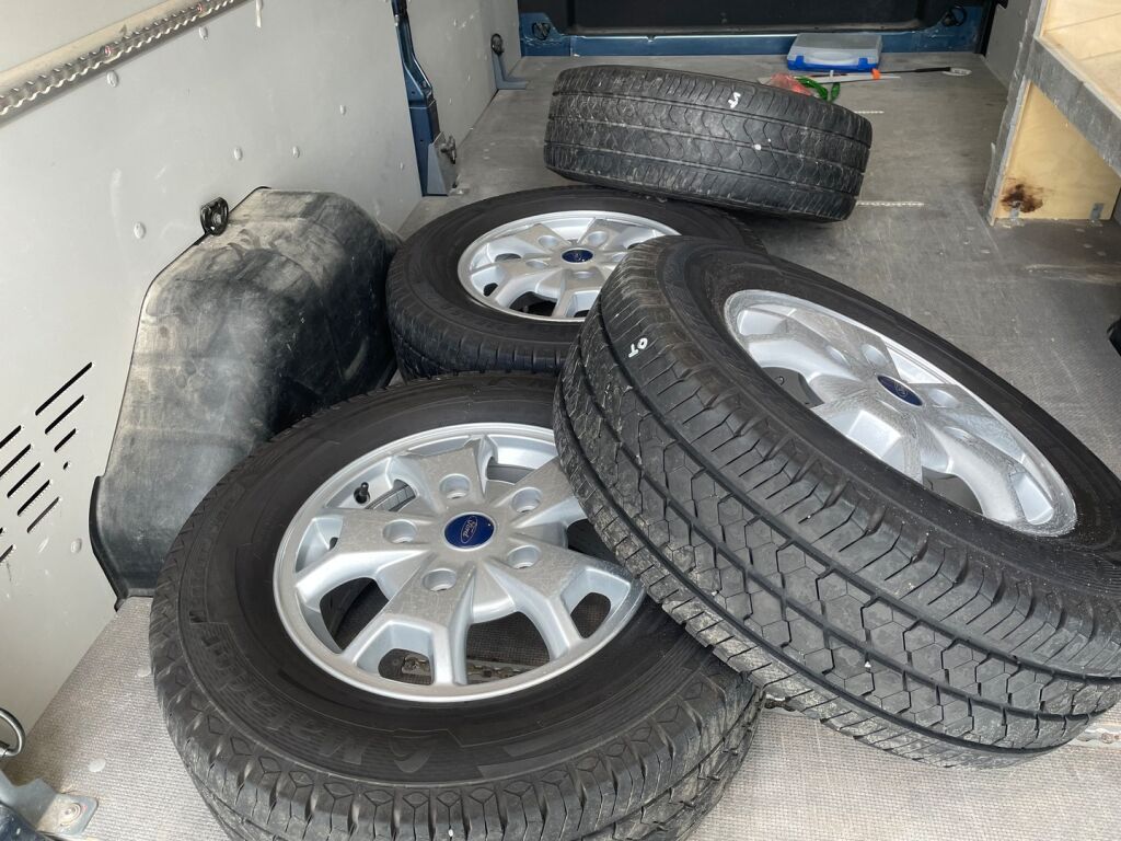 Ford Transit 2020 Chrome Blue