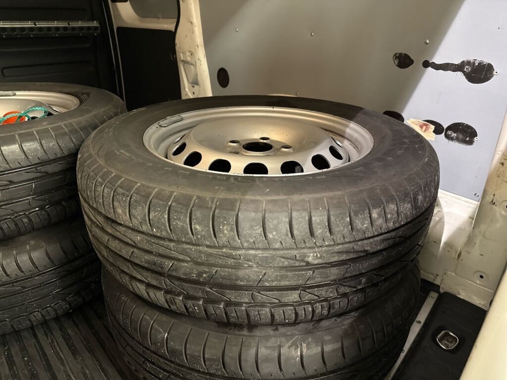 Volkswagen Caddy Maxi 2020 Valkoinen