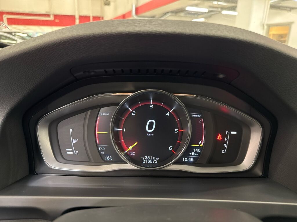 Volvo V60 2017 Valkoinen