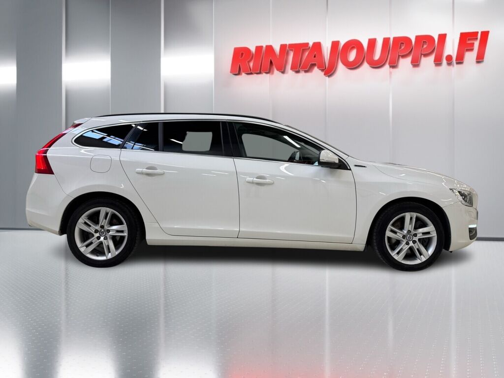 Volvo V60 2017 Valkoinen