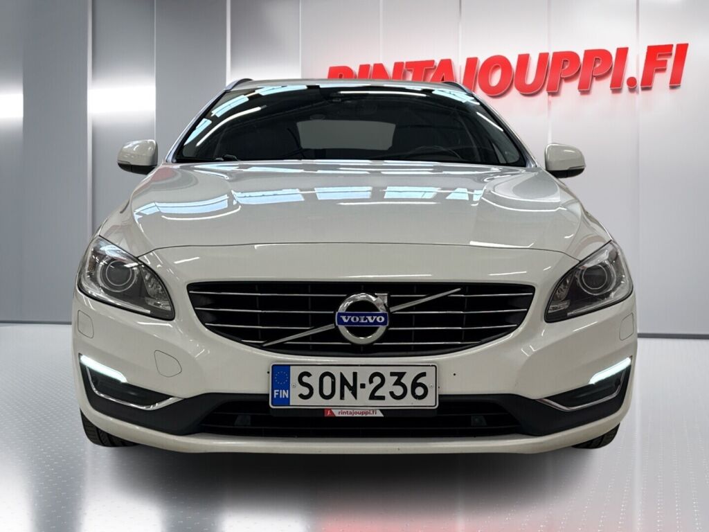 Volvo V60 2017 Valkoinen