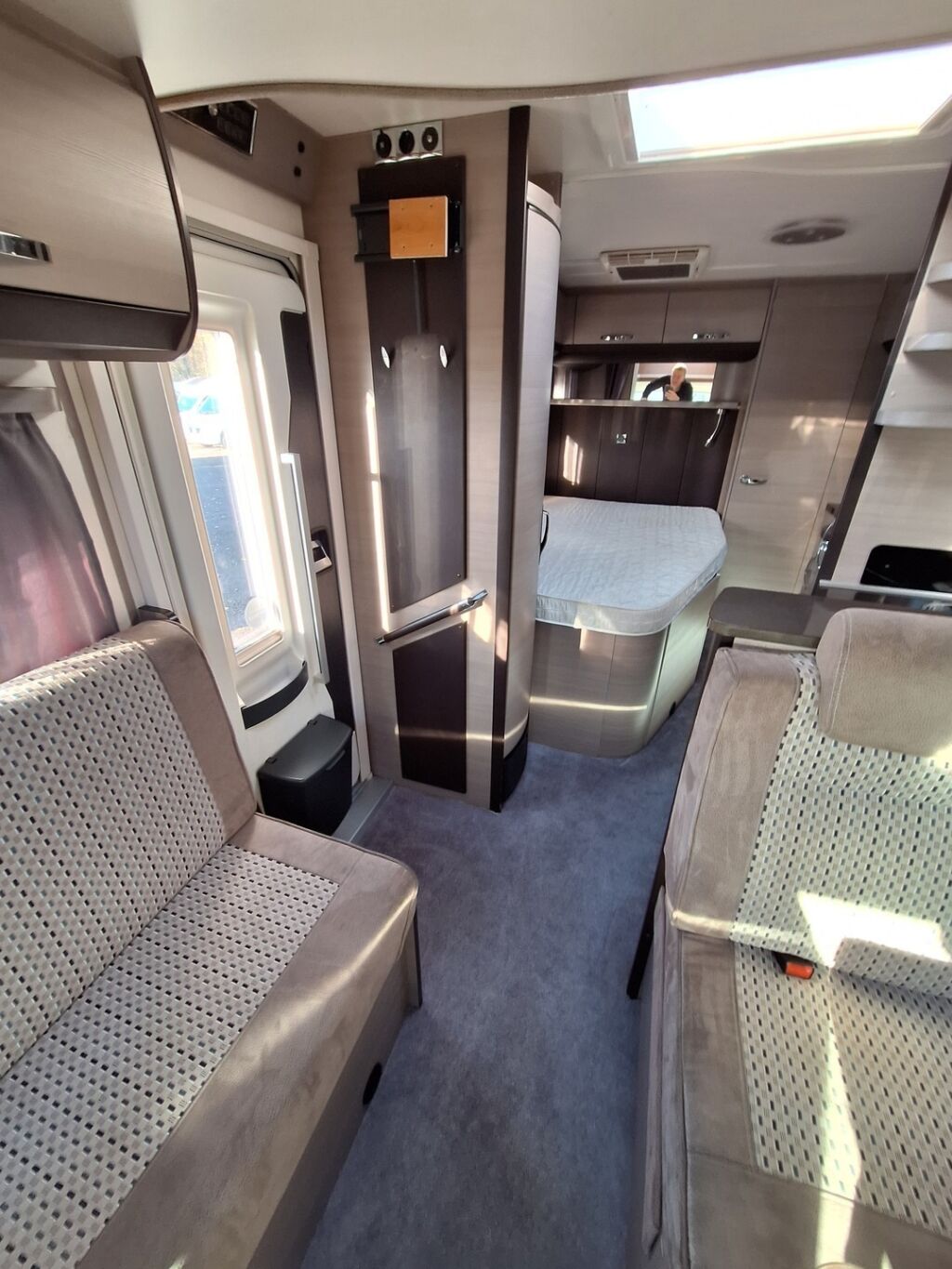 Hobby T 75 HF 2017 Valkoinen