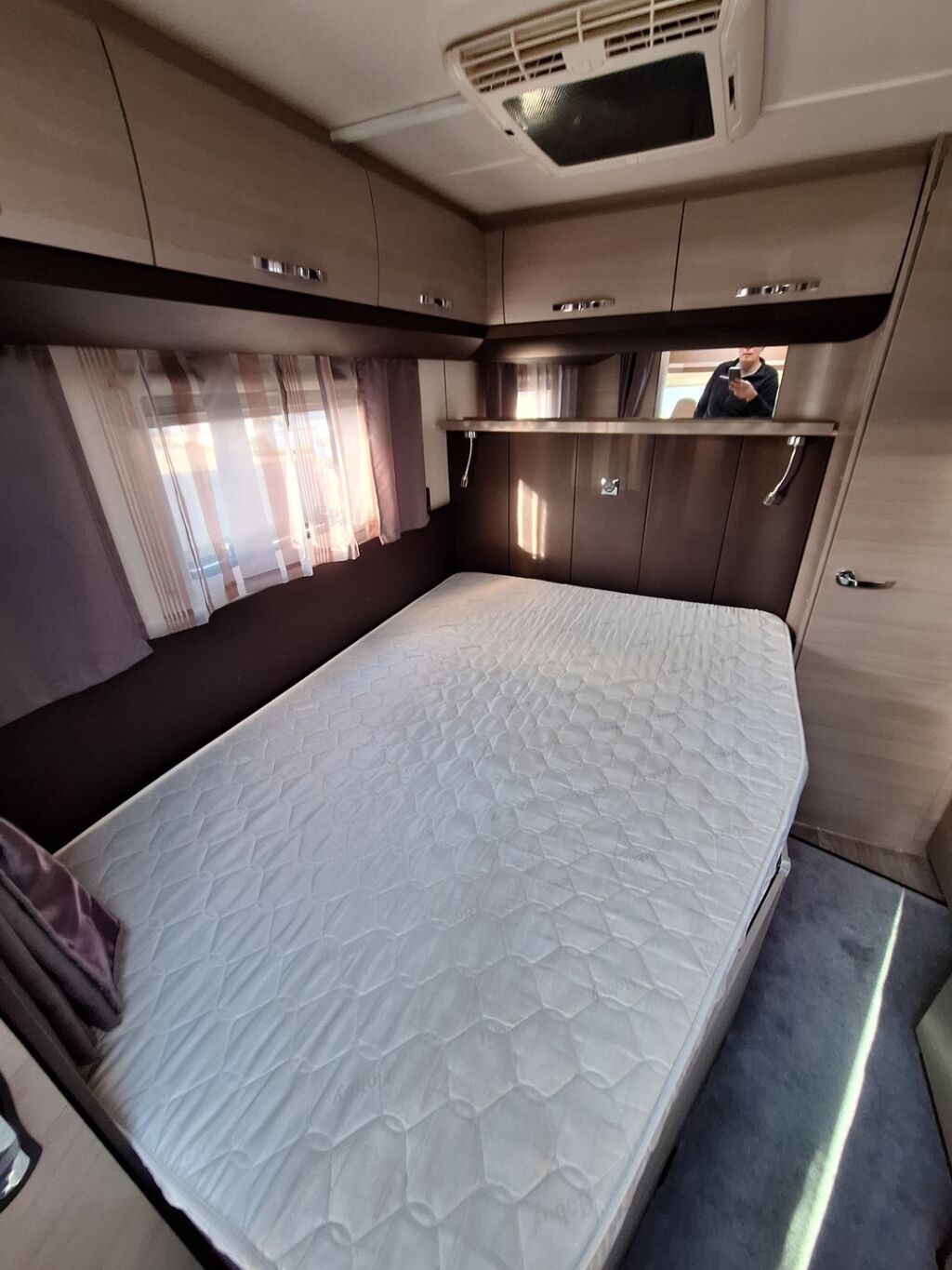 Hobby T 75 HF 2017 Valkoinen