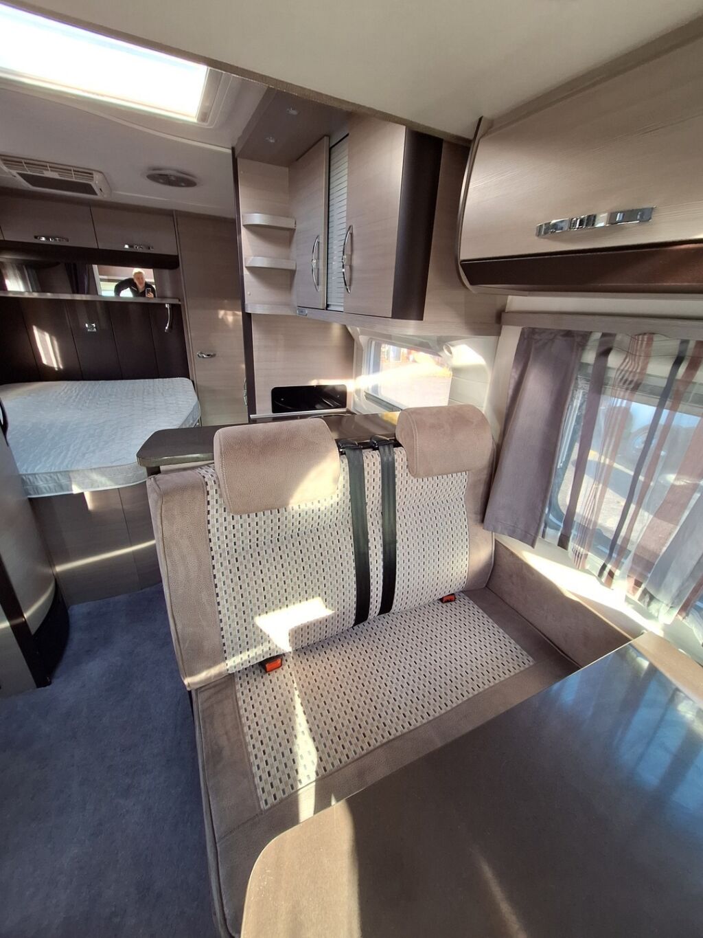 Hobby T 75 HF 2017 Valkoinen