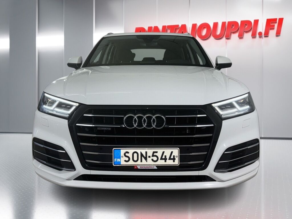 Audi Q5 2021 Valkoinen