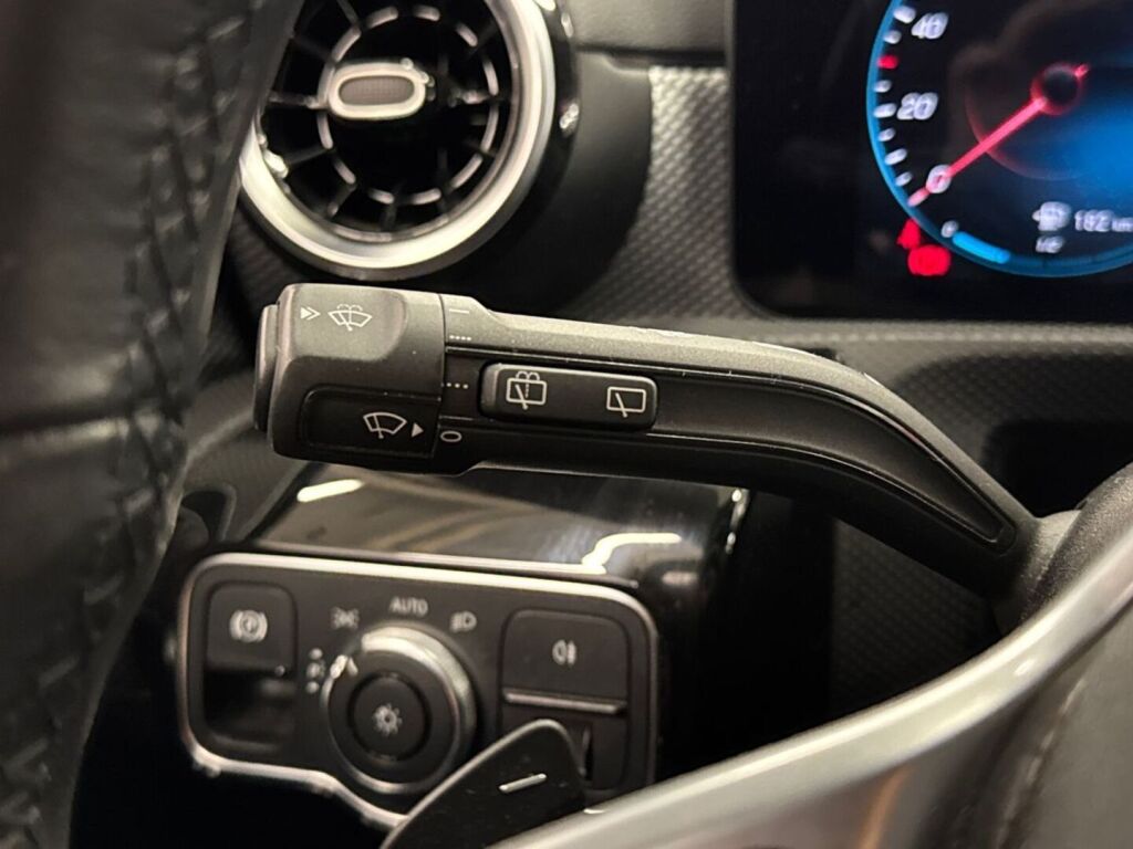 Mercedes-Benz CLA 2020 Valkoinen