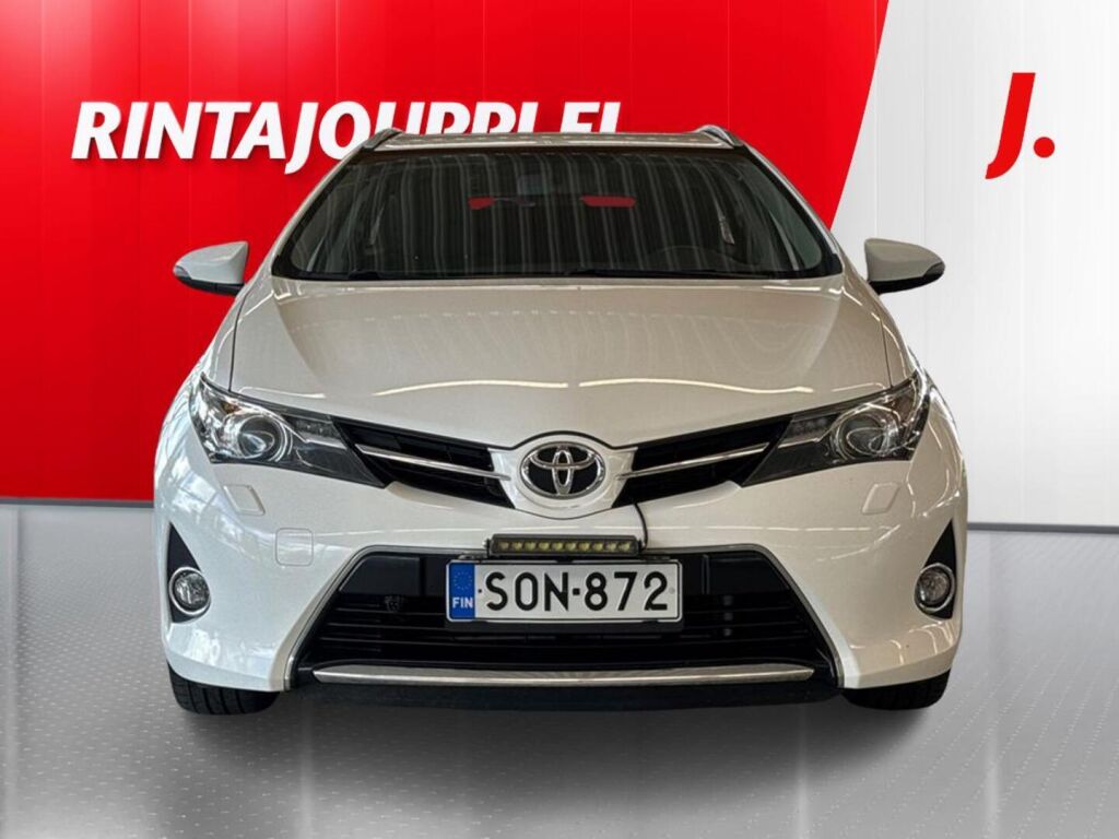 Toyota Auris 2015, photo 4/23