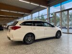 Toyota Auris 2015 Valkoinen