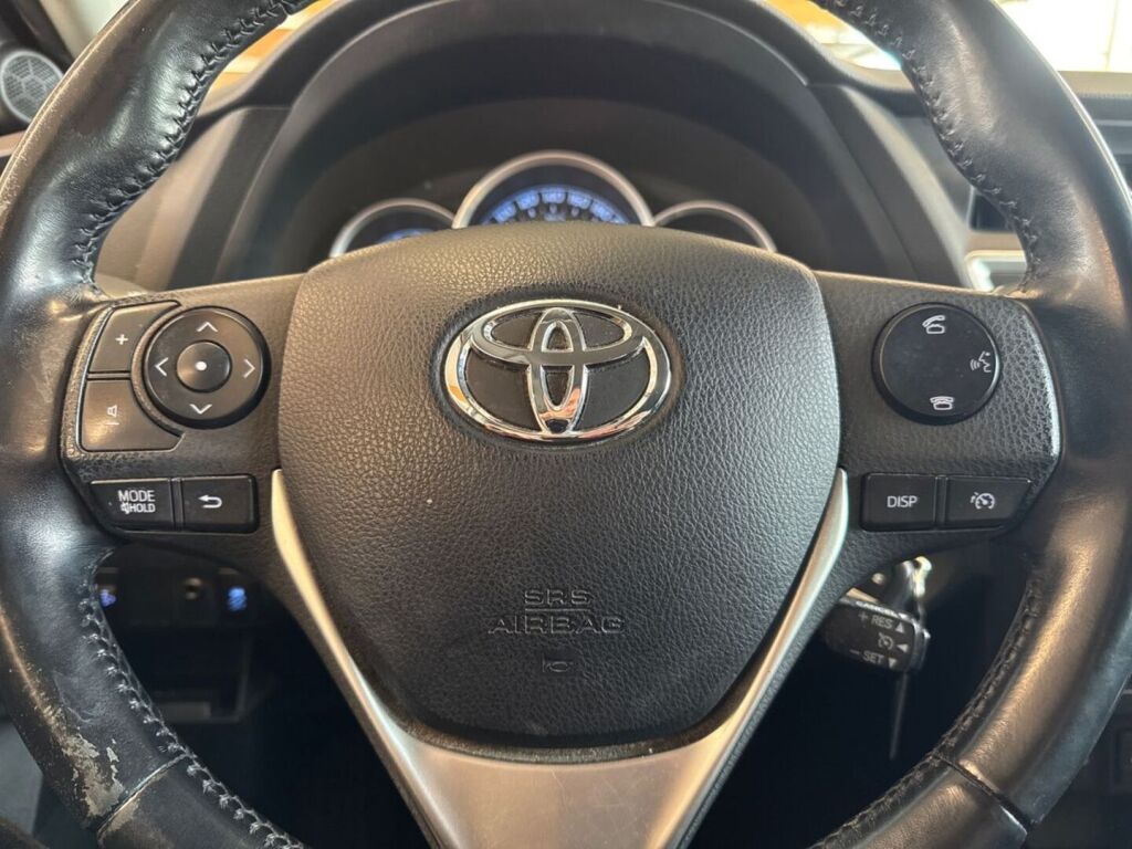 Toyota Auris 2015 Valkoinen