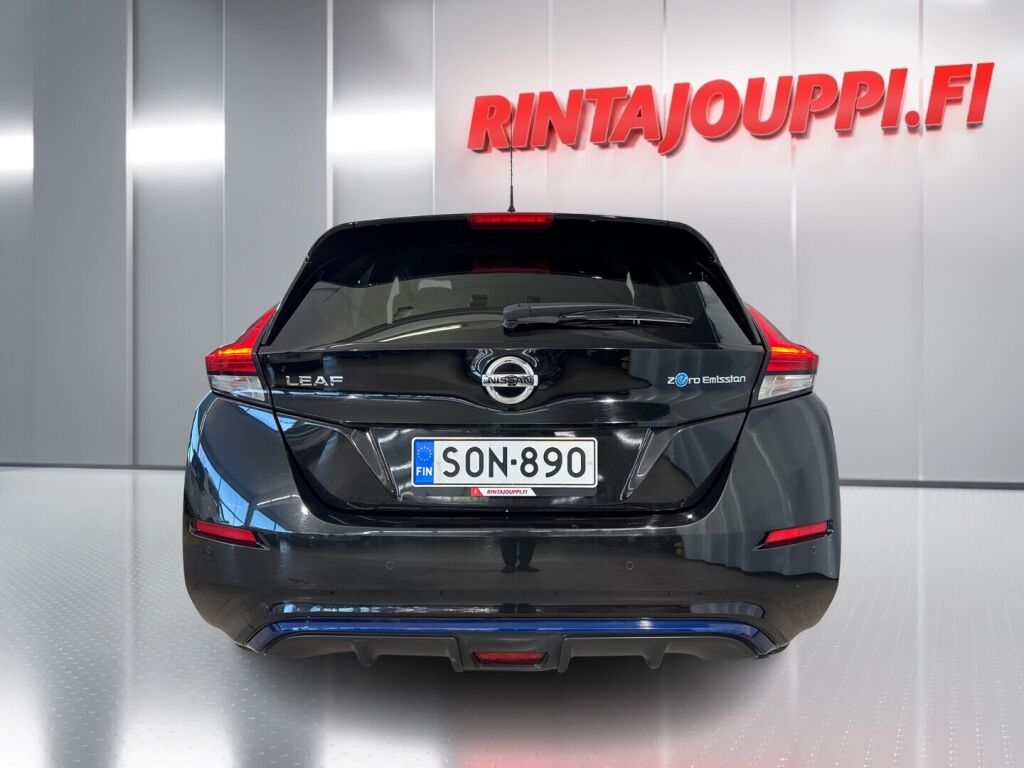 Nissan Leaf 2020 Musta