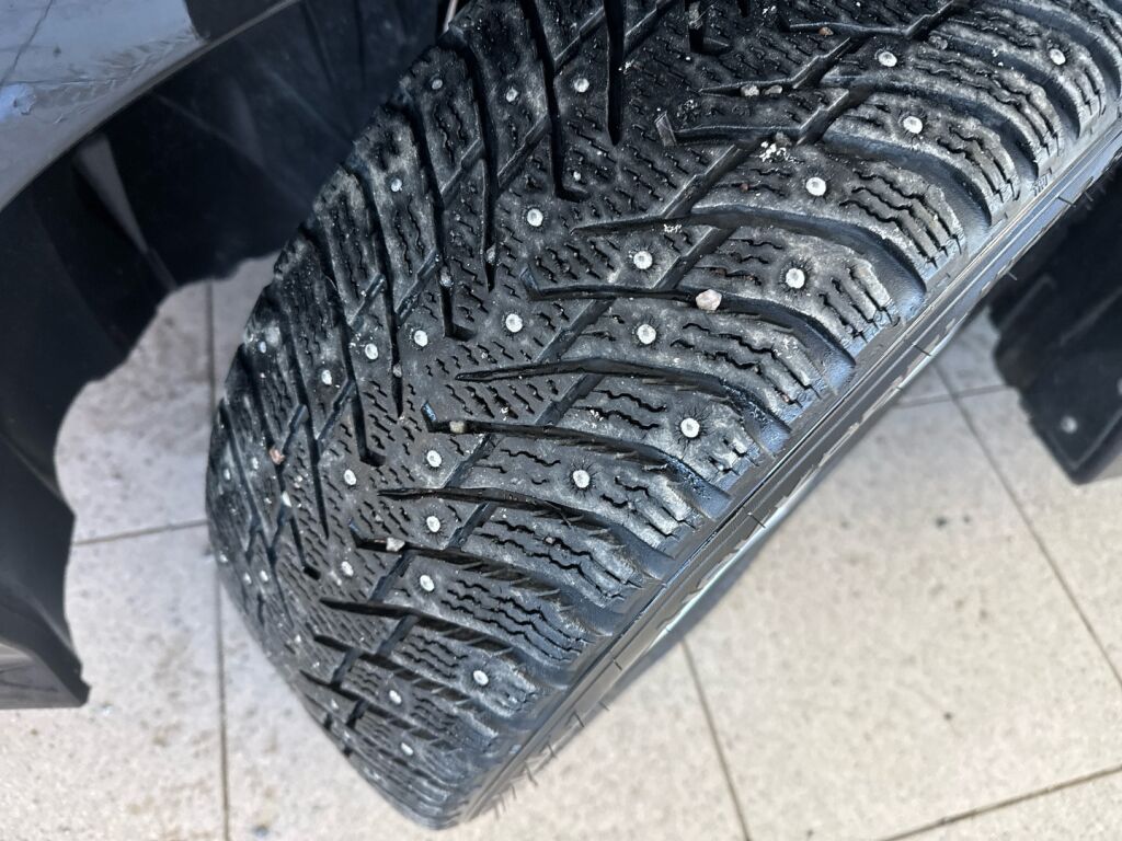 Nissan Leaf 2020 Musta