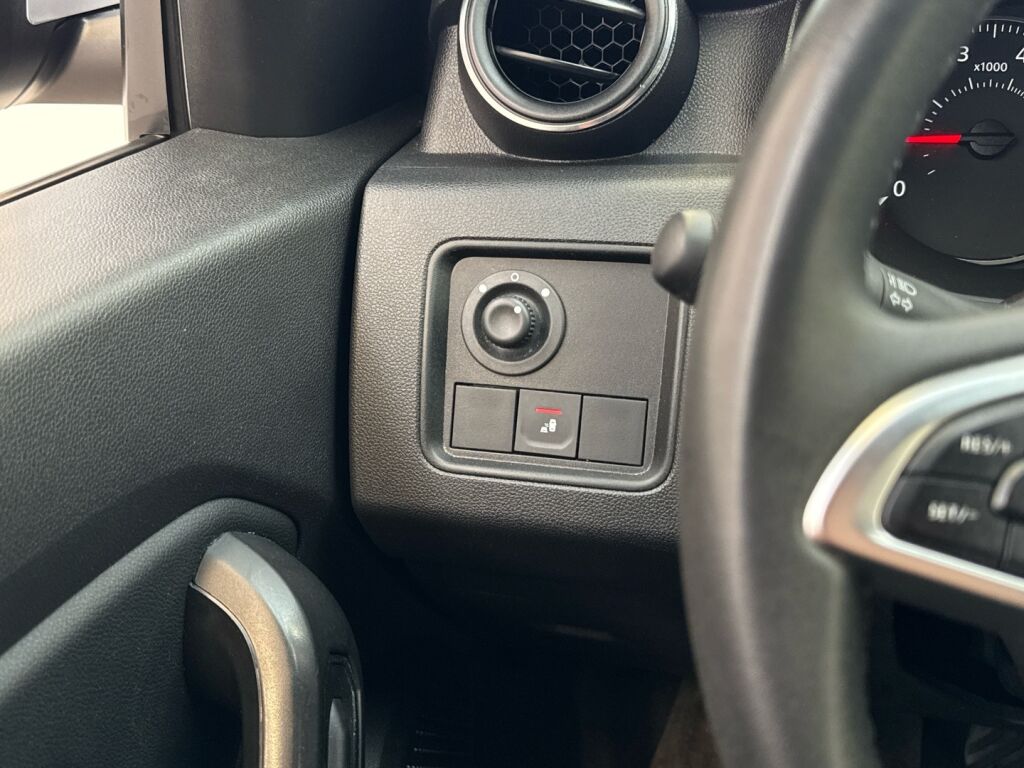 Dacia Duster 2022 Harmaa