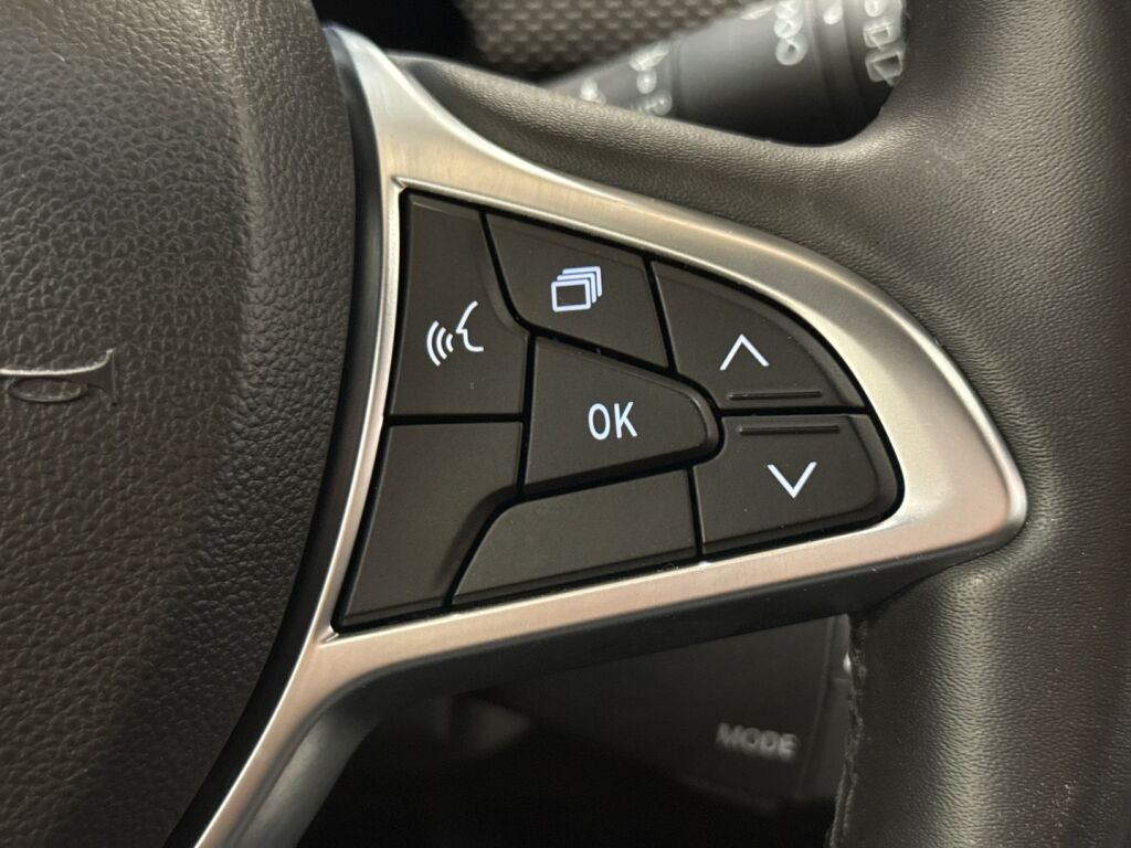 Dacia Jogger 2022 Oranssi