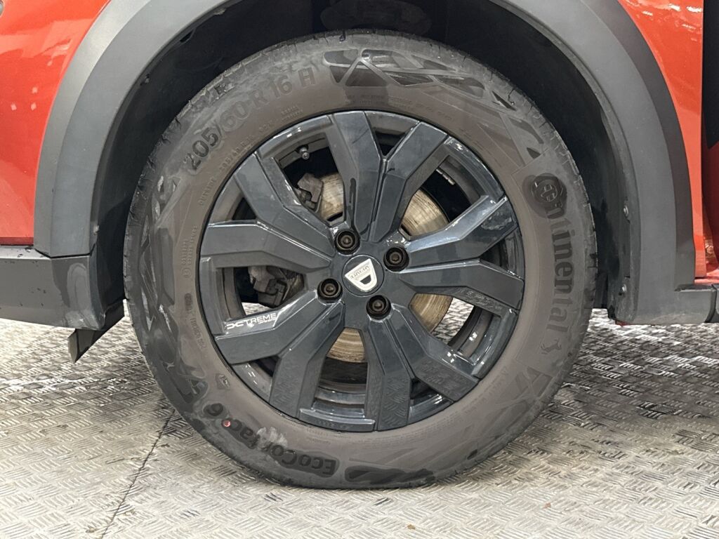 Dacia Jogger 2022 Oranssi