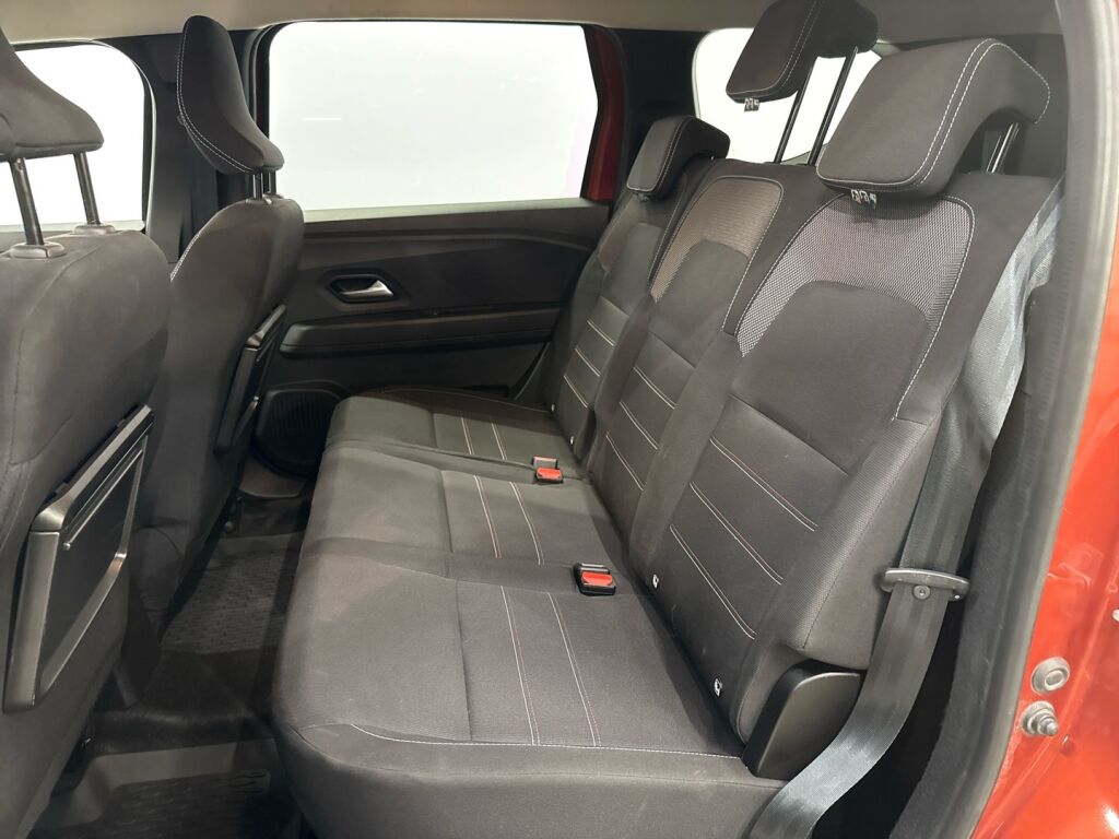 Dacia Jogger 2022 Oranssi