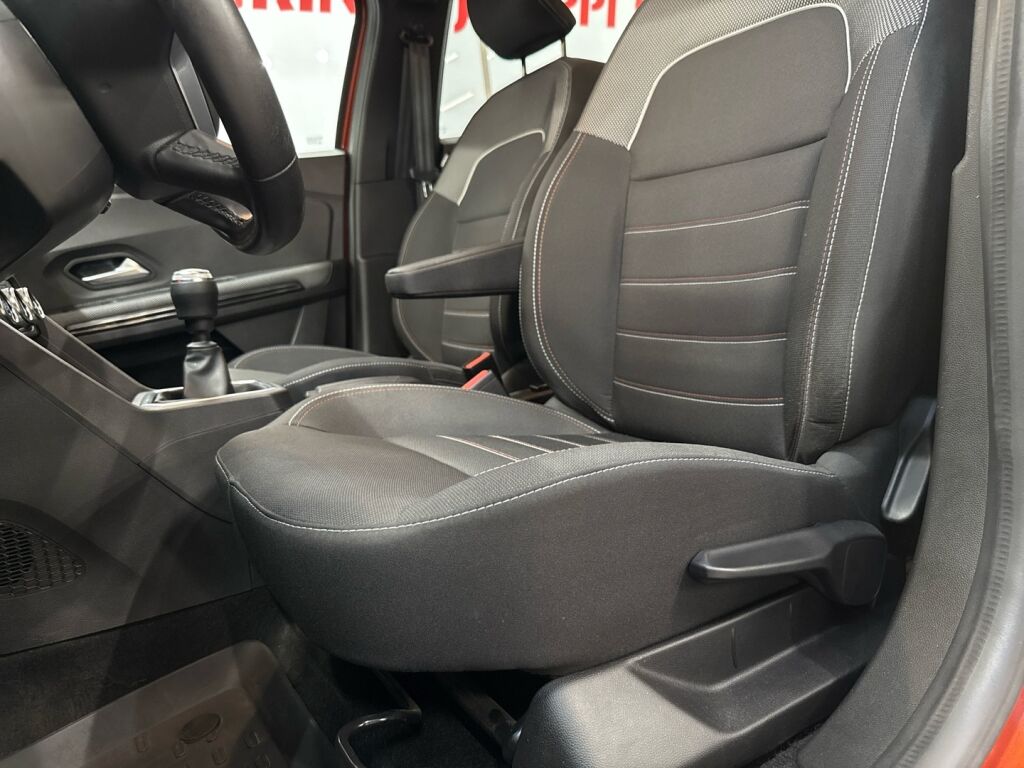 Dacia Jogger 2022 Oranssi