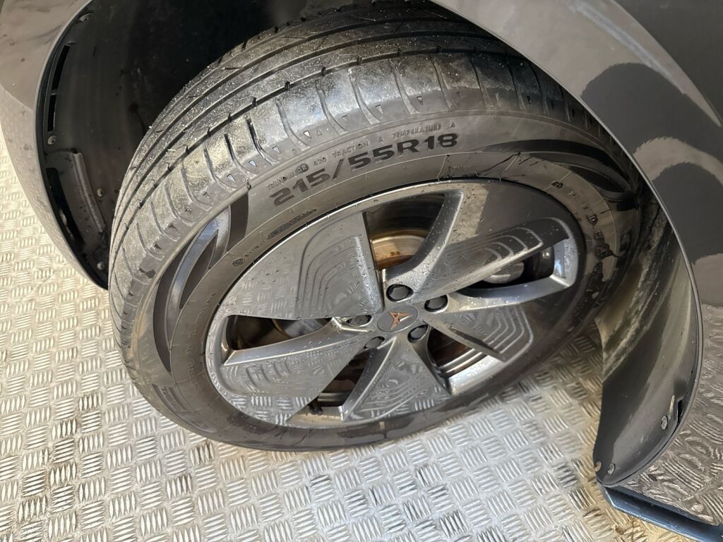 Cupra Born 2022 Harmaa