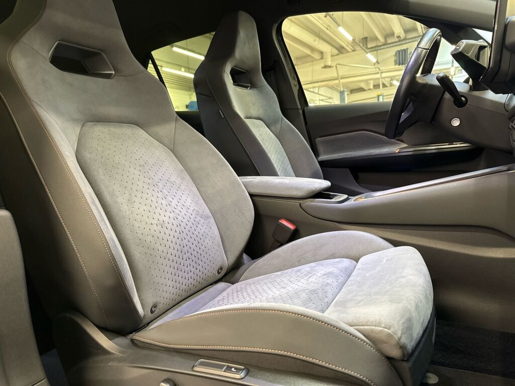 Cupra Born 2022 Harmaa