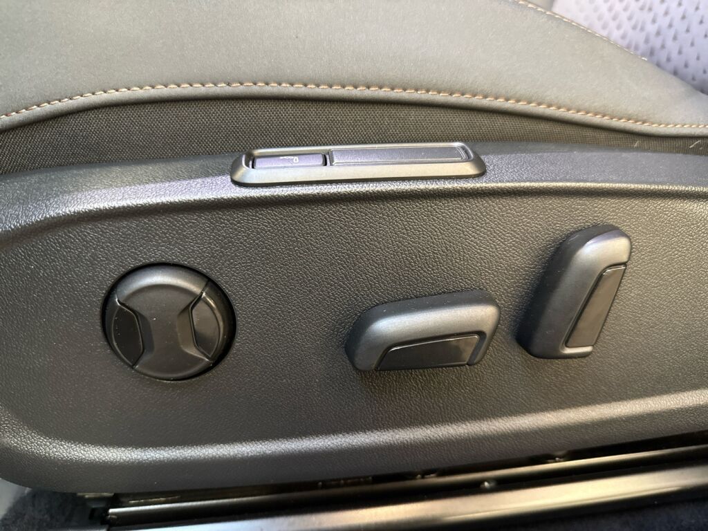 Cupra Born 2022 Harmaa