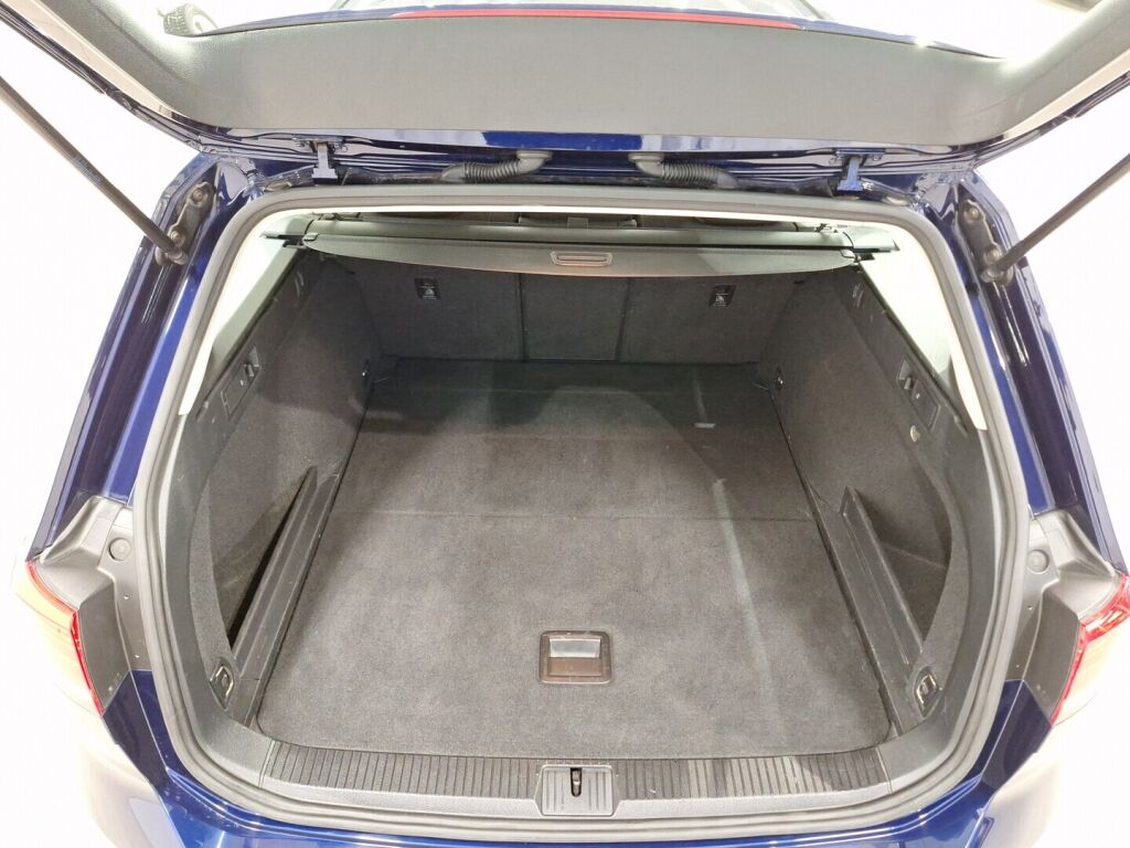 Volkswagen Passat 2019 Sininen