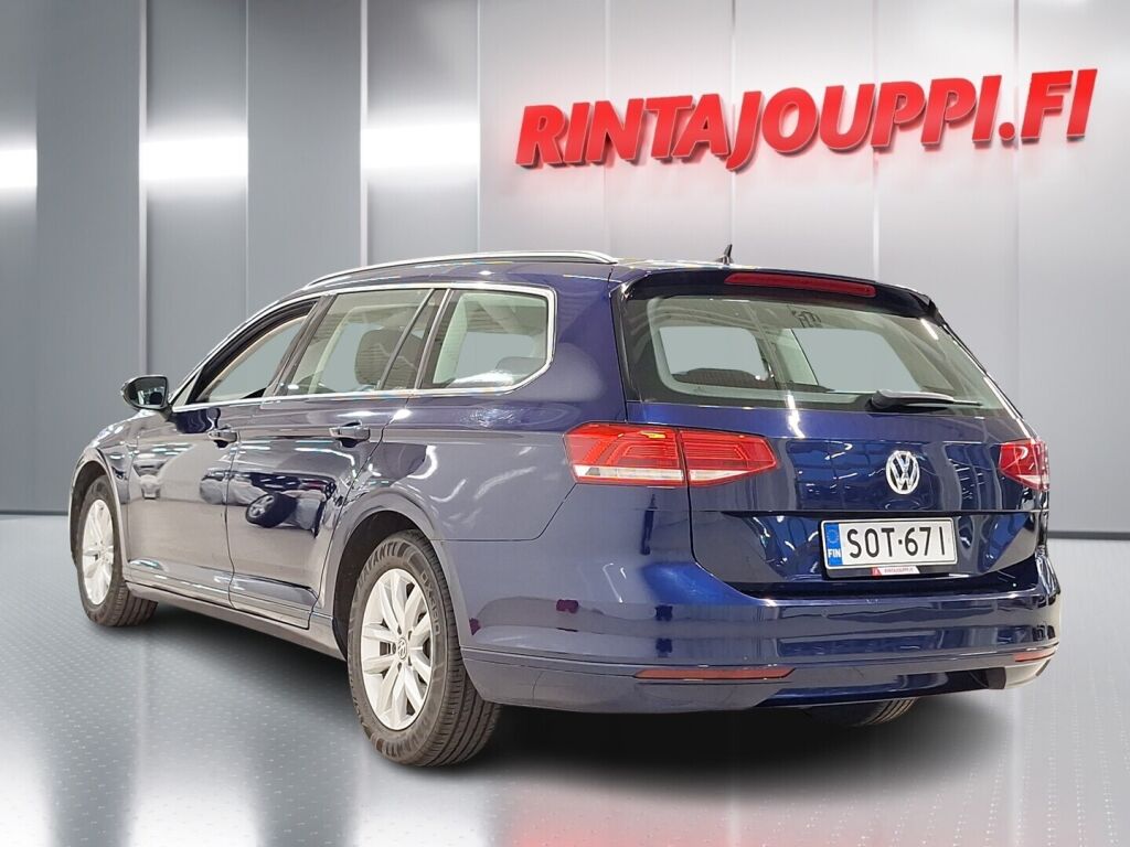Volkswagen Passat 2019 Sininen