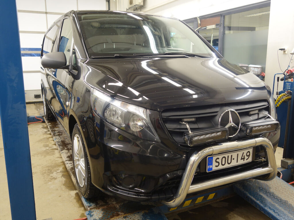 Mercedes-Benz Vito 2022 Musta