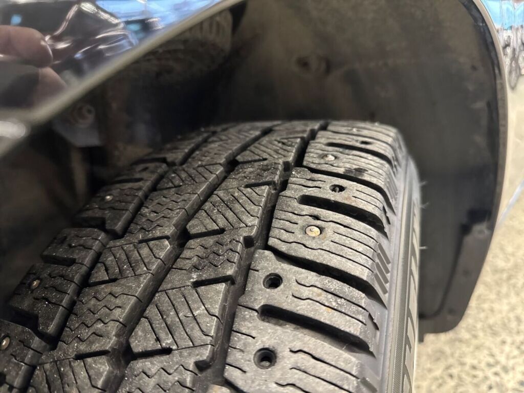 Mercedes-Benz Vito 2022 Musta