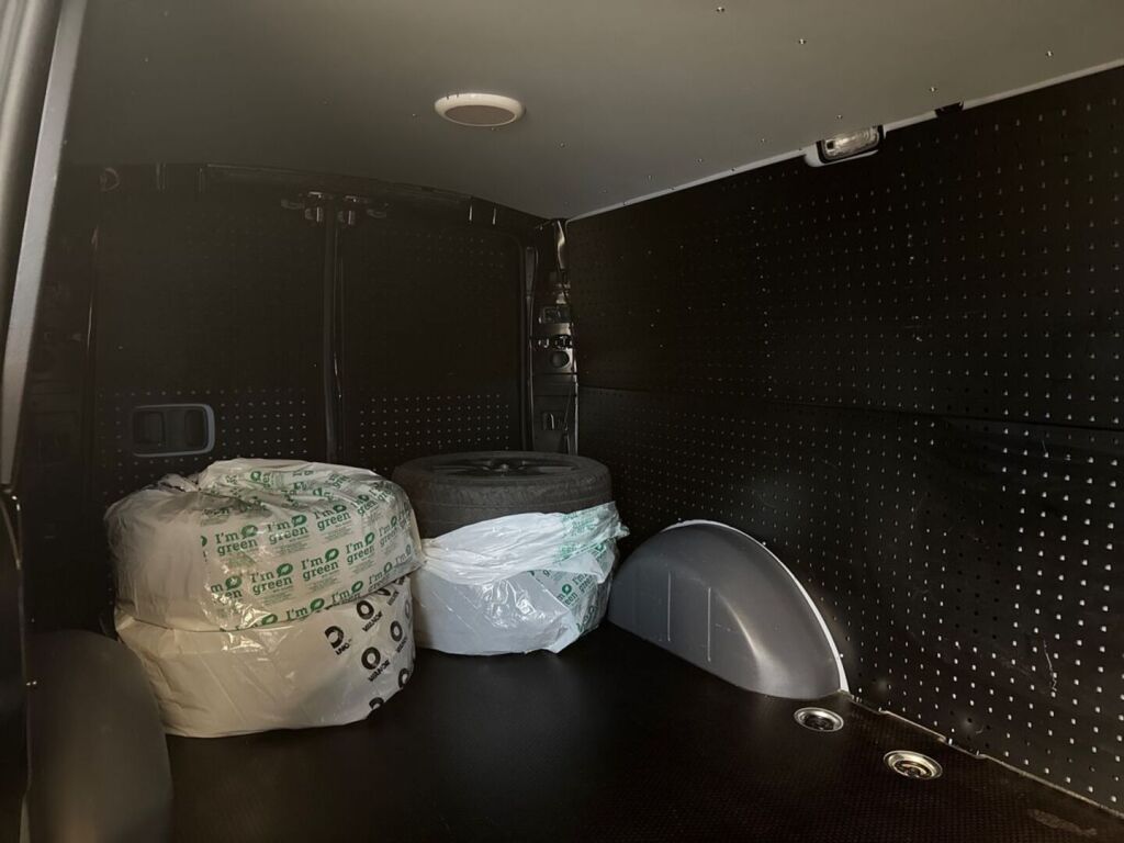 Mercedes-Benz Vito 2022 Musta