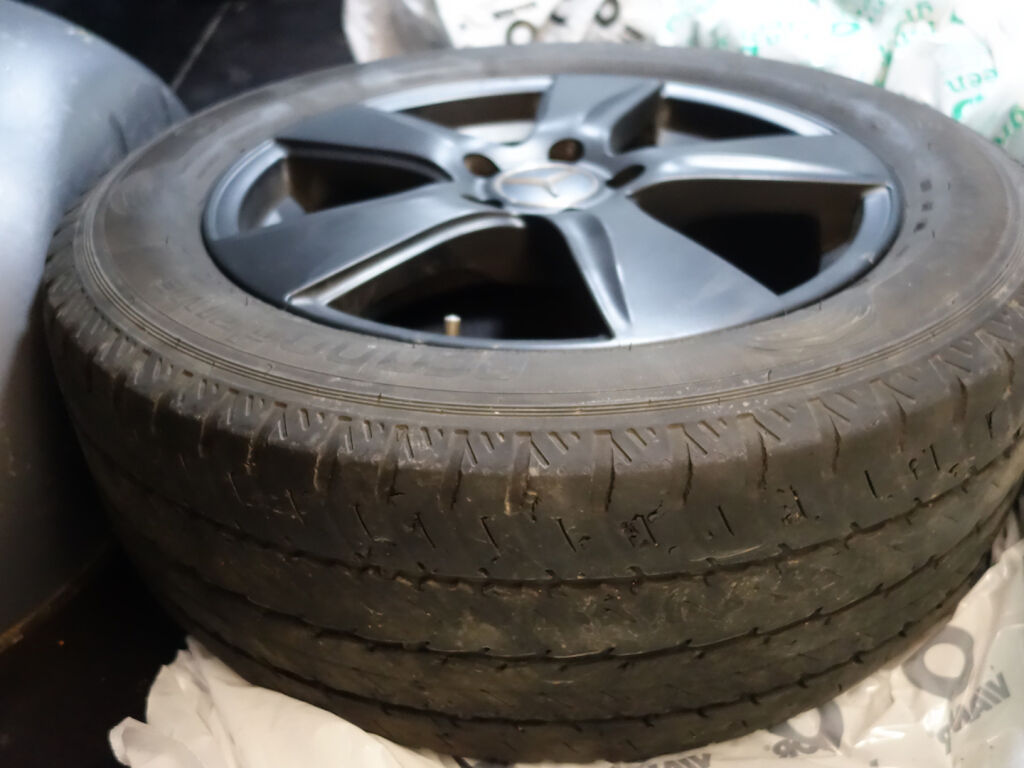 Mercedes-Benz Vito 2022 Musta