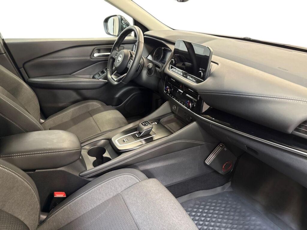 Nissan Qashqai 2022 Musta