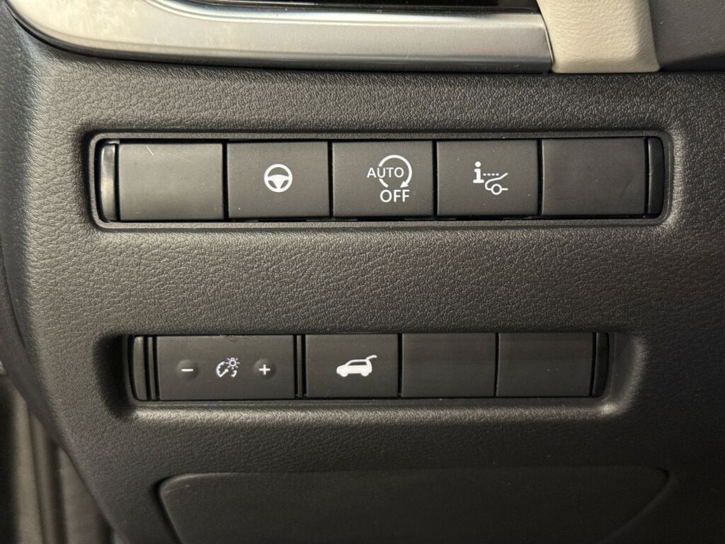 Nissan Qashqai 2022 Musta